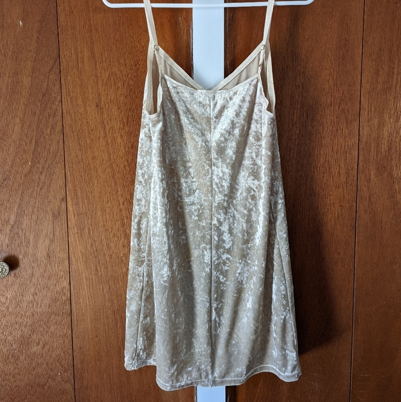 Champagne Velvet Party Dress - Picture 4 of 4